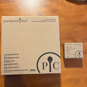Pampered Chef Springform Pan and Accessory Set